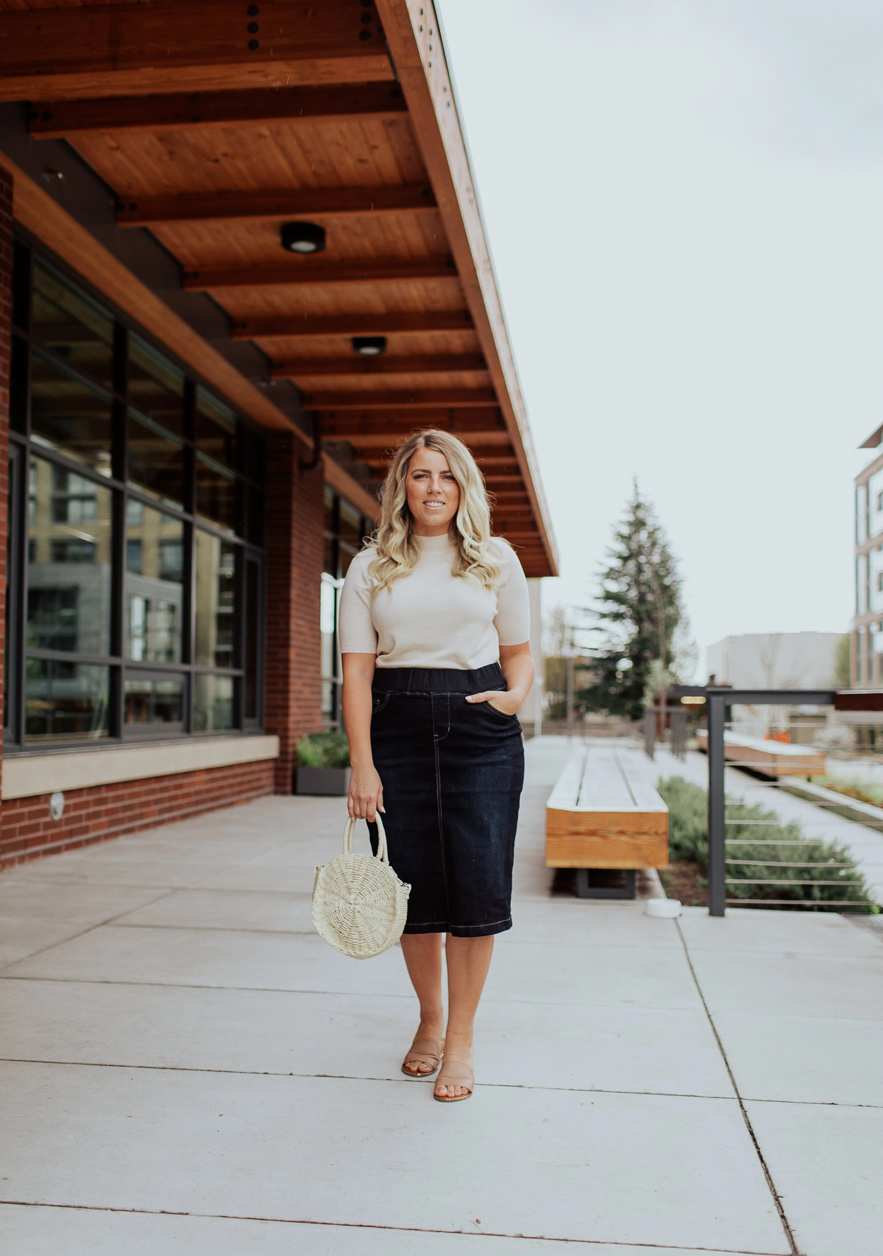 All Day Every Day Denim Skirt in VINTAGE WASH