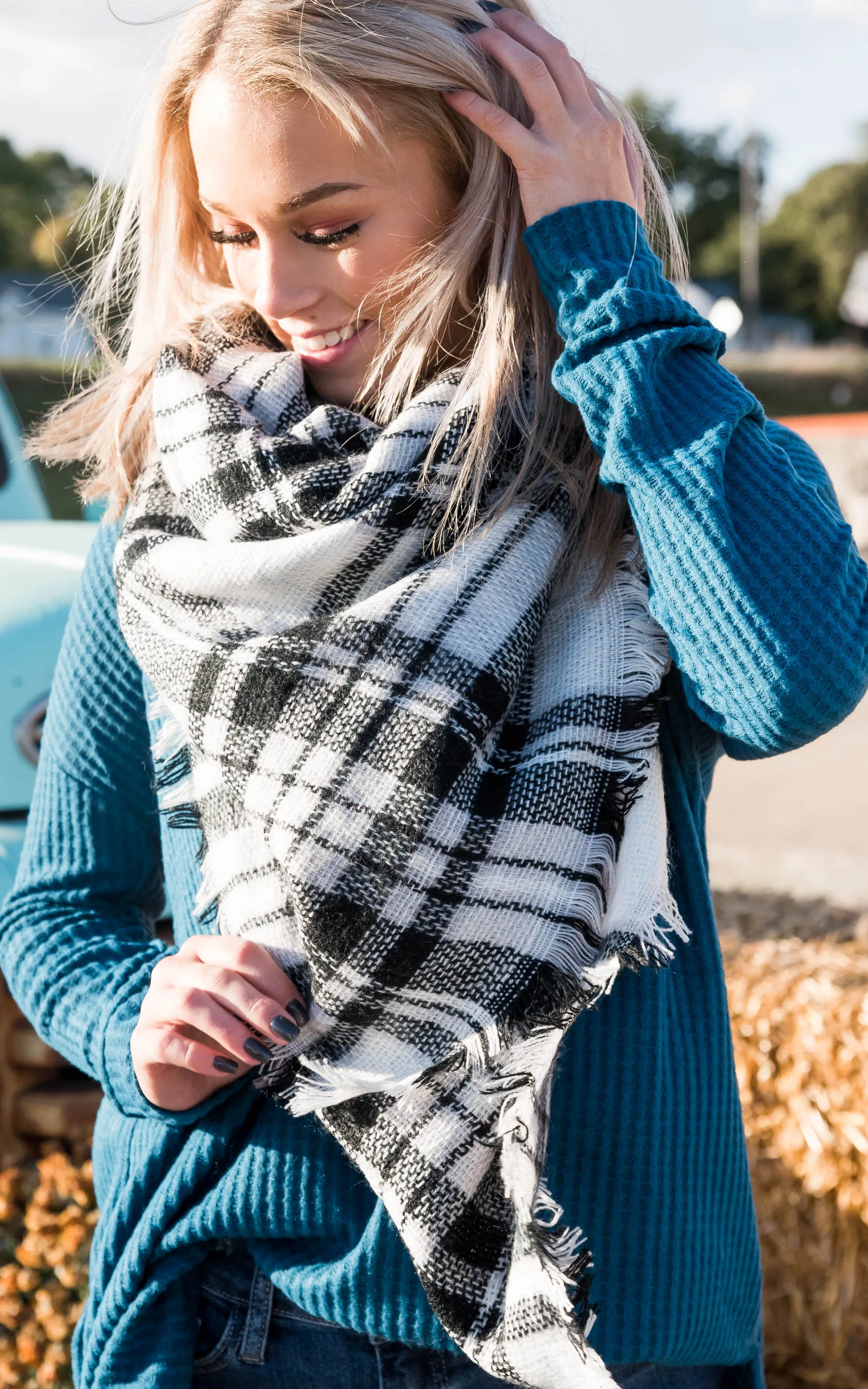 Black & White Plaid Blanket Scarf