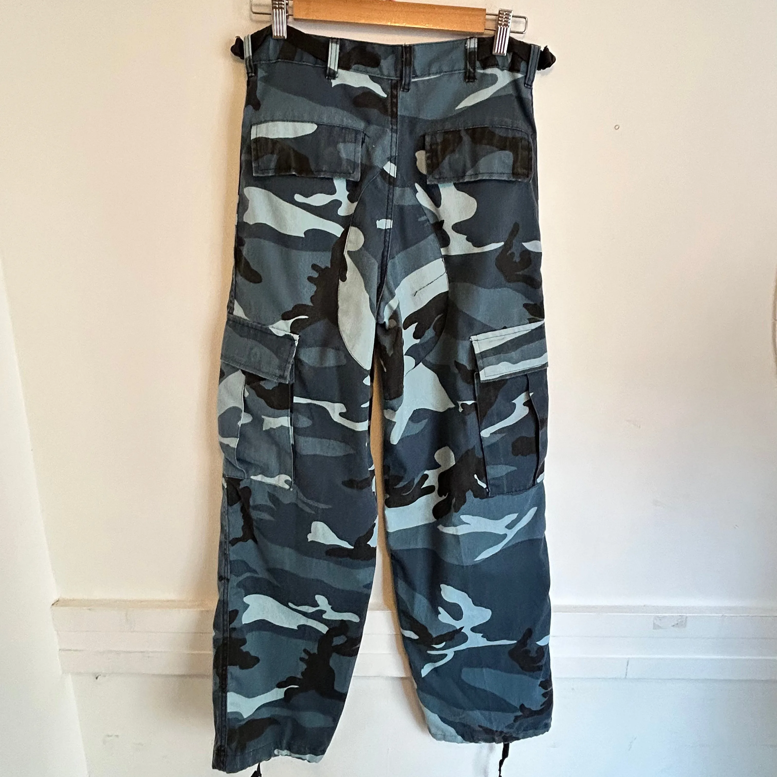 Blue Camo Cargo Pants | 29