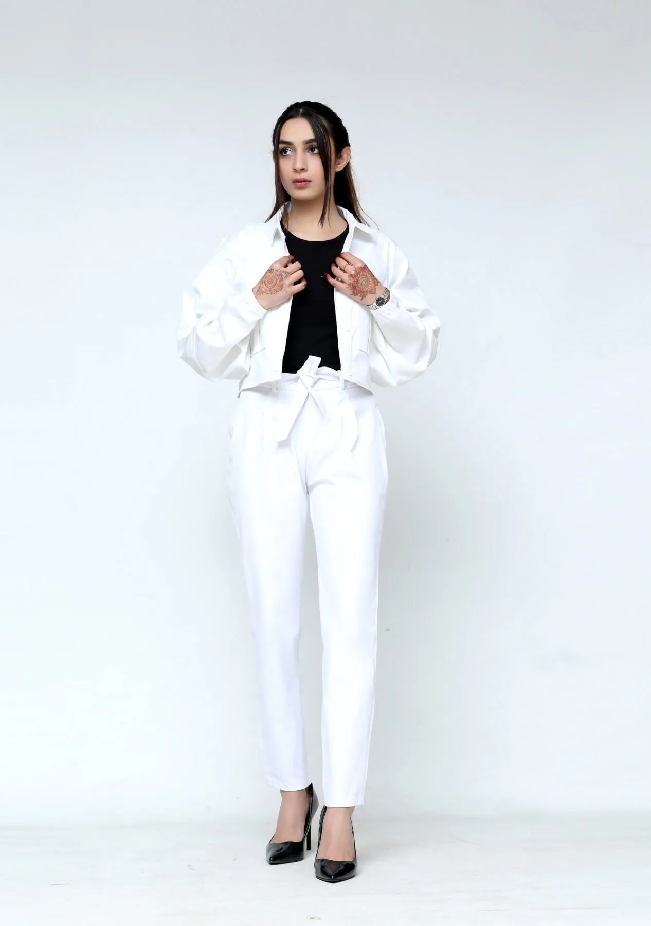 Cropped jacket with balloon sleeve - white