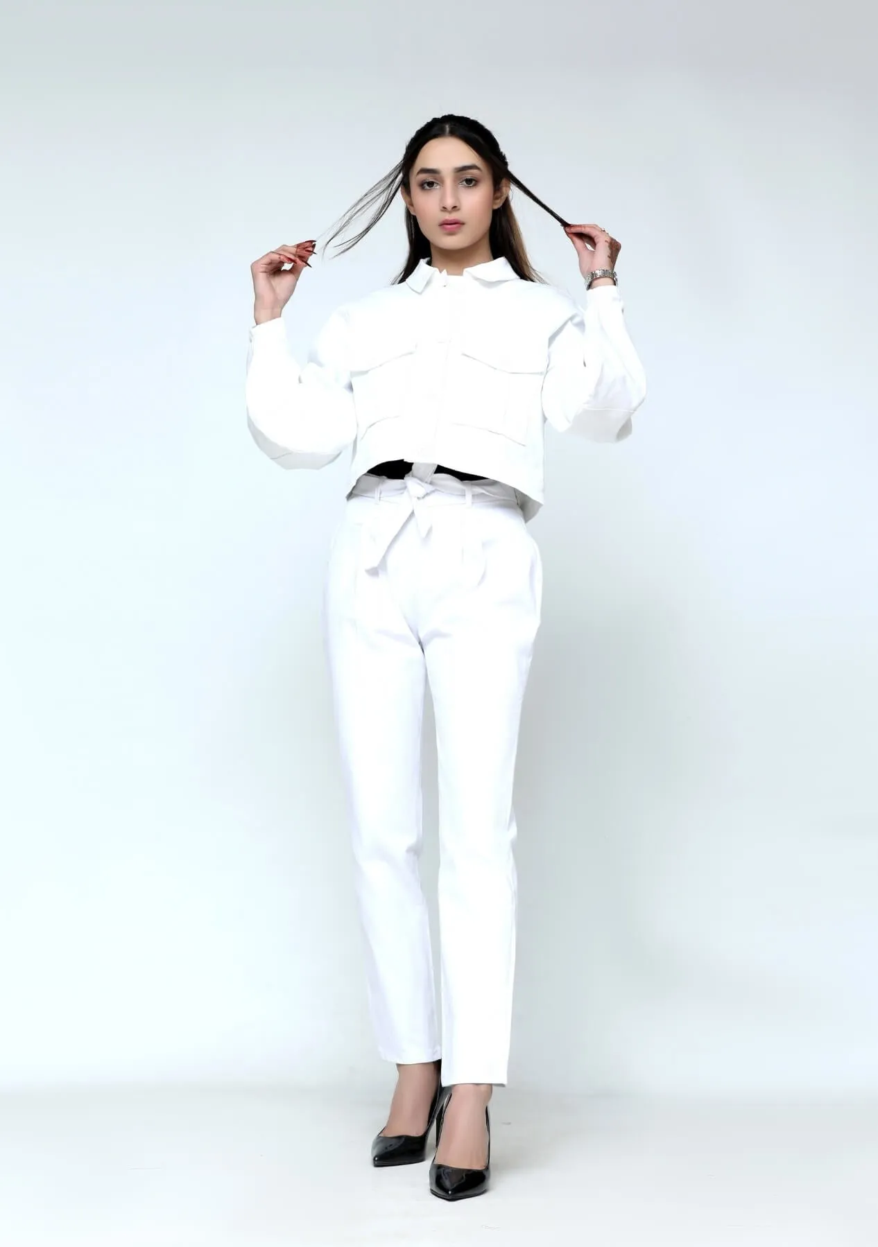 Cropped jacket with balloon sleeve - white