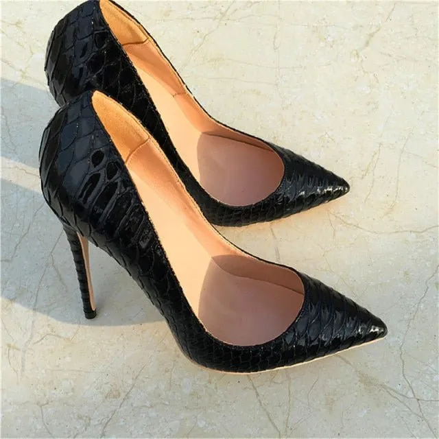 Elegant CrocLuxe Heel Pumps: Slip into Sophistication