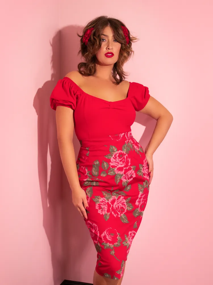 FINAL SALE - Vixen Pencil Skirt in Vintage Red Rose Print - Vixen by Michelin Pitt