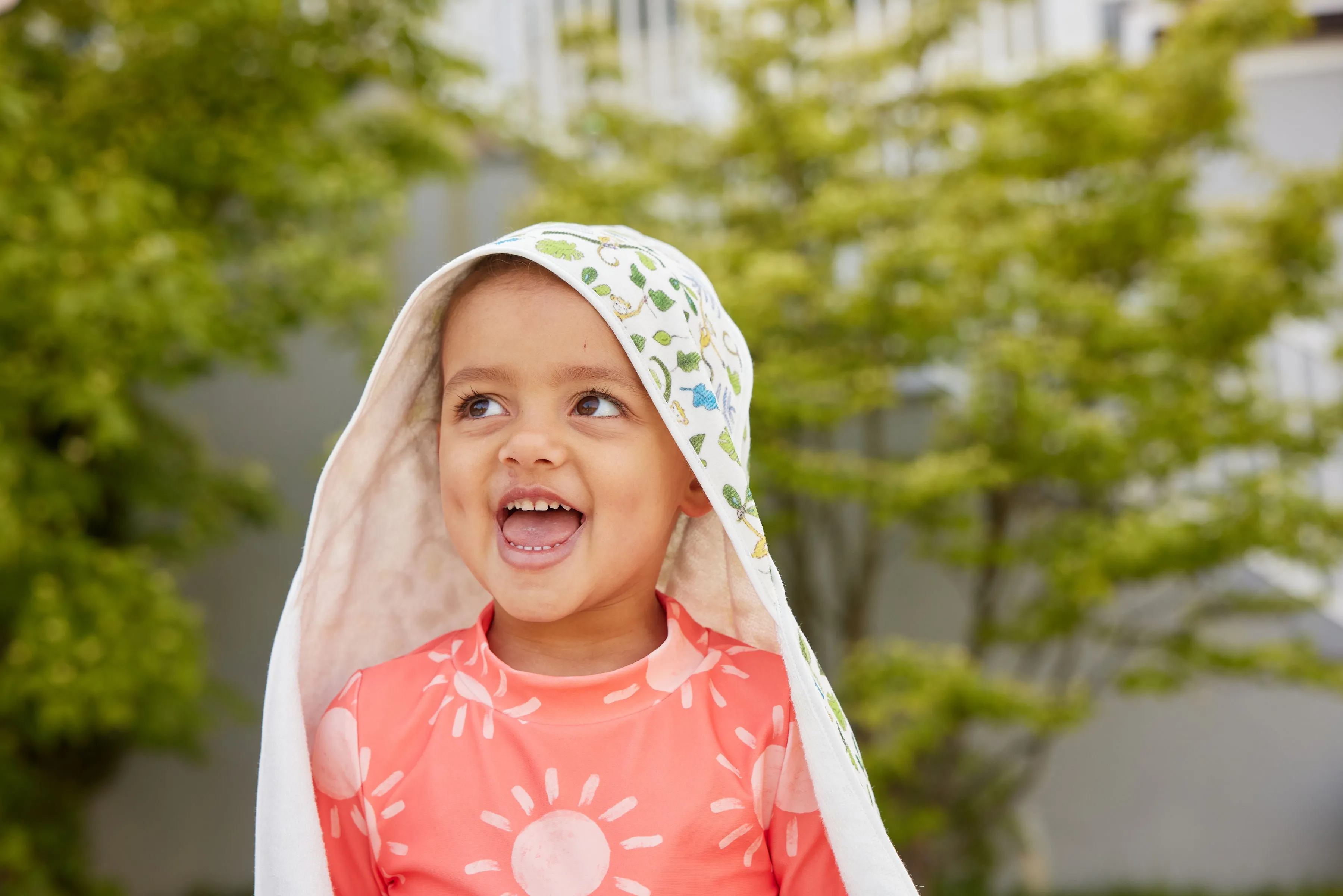 Happy Monkey Hooded Bath Towel