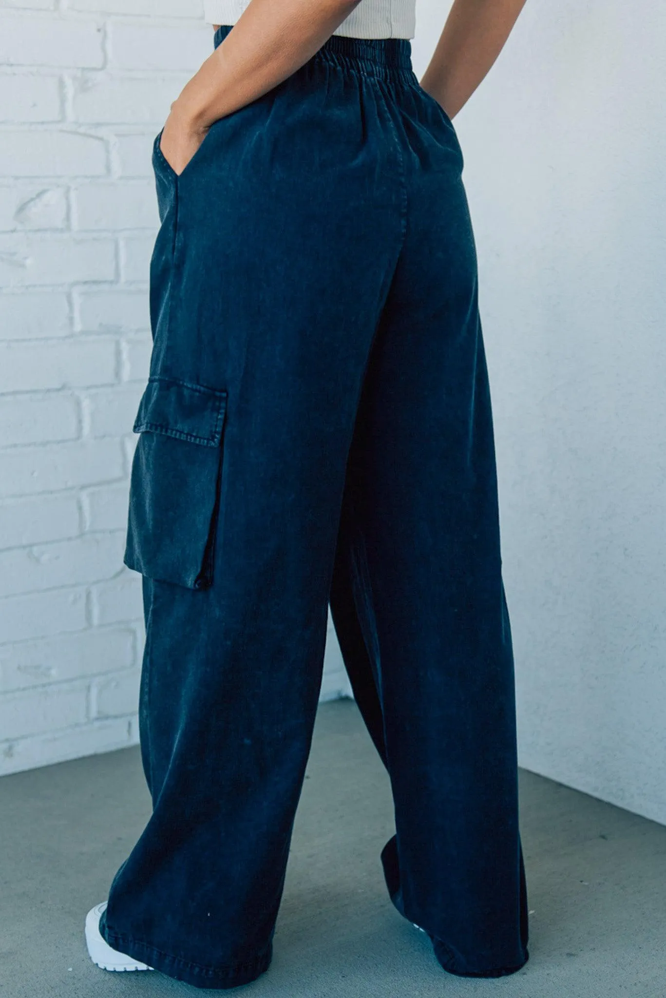 Ivy Wide Leg Cargo Pants