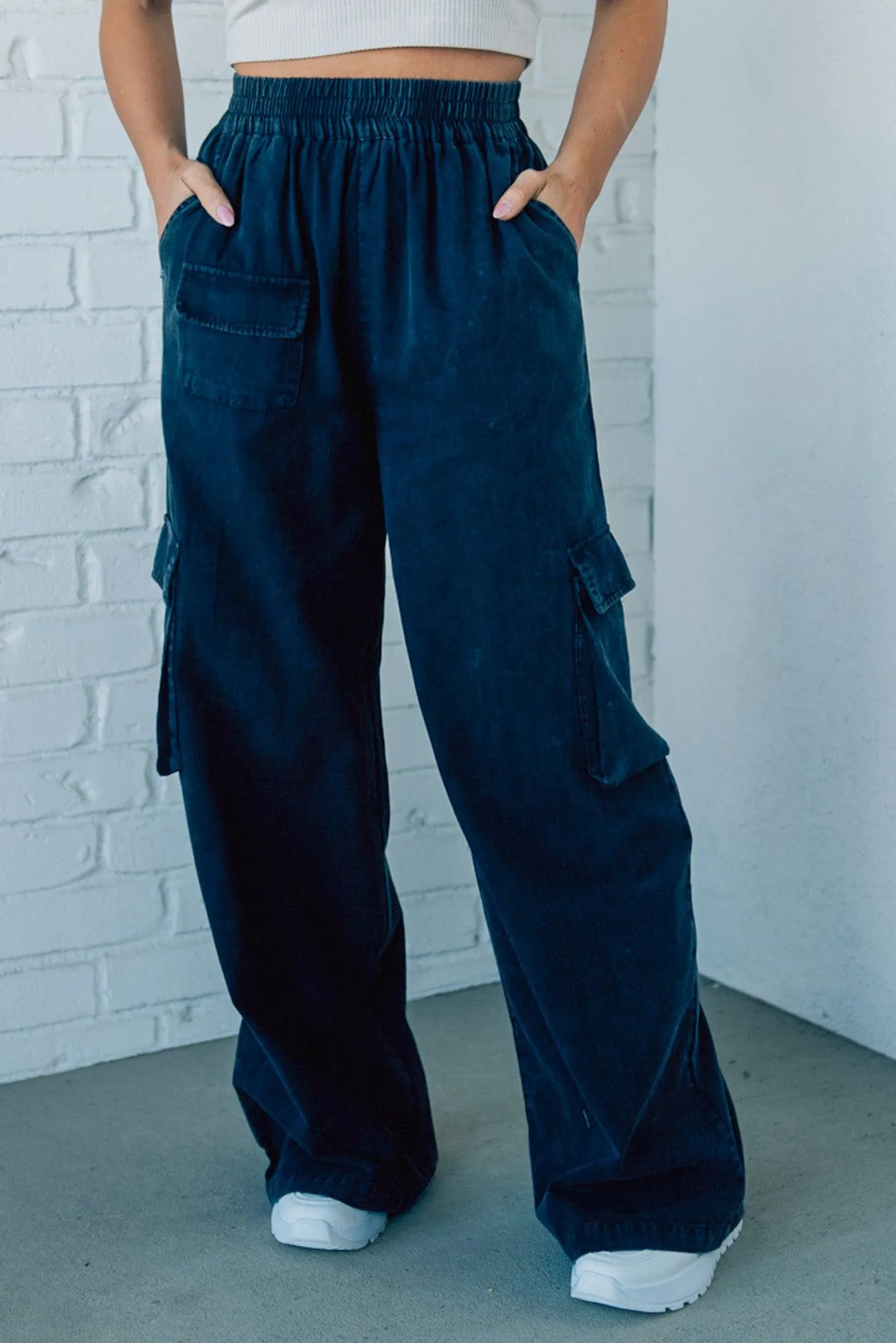 Ivy Wide Leg Cargo Pants