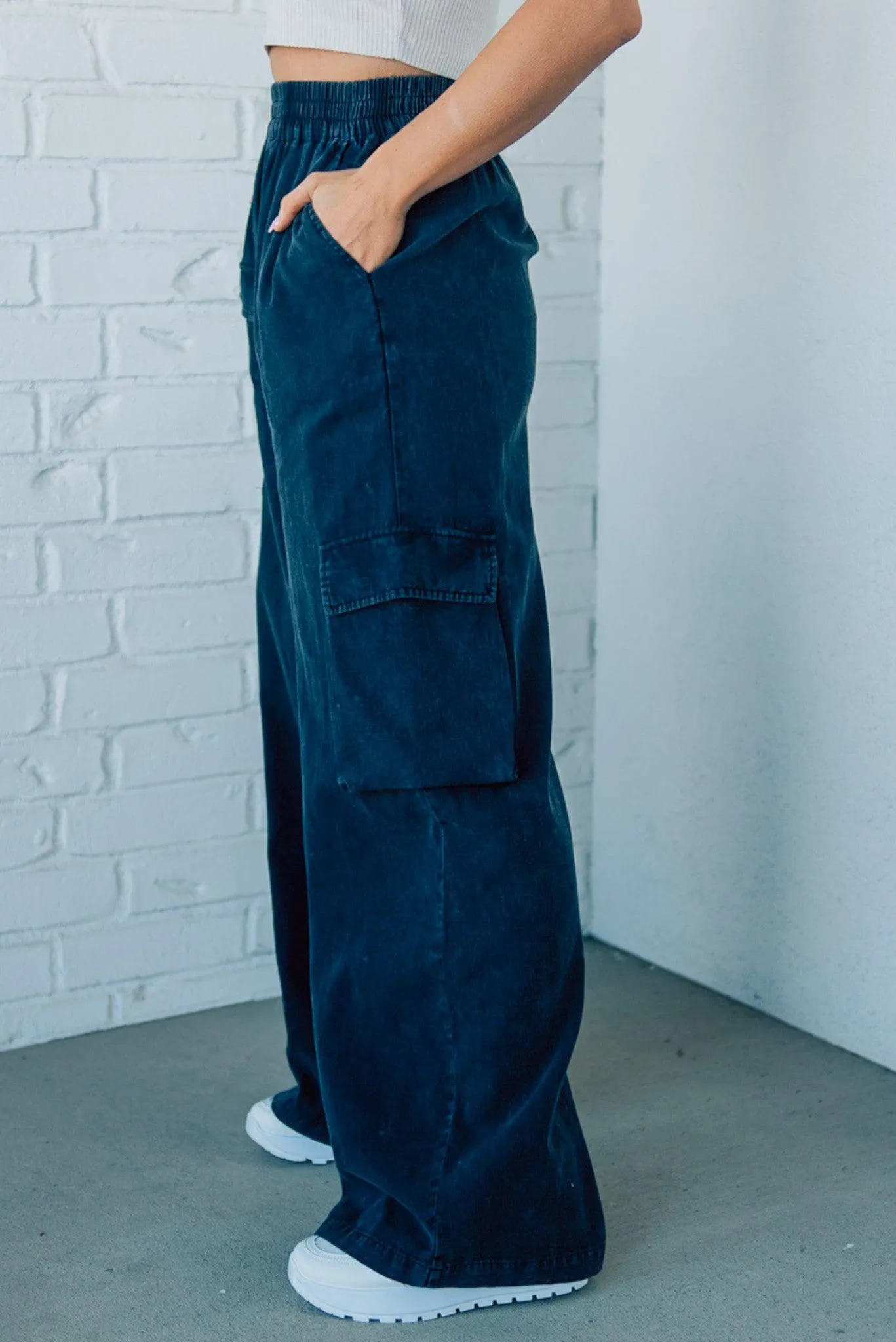 Ivy Wide Leg Cargo Pants