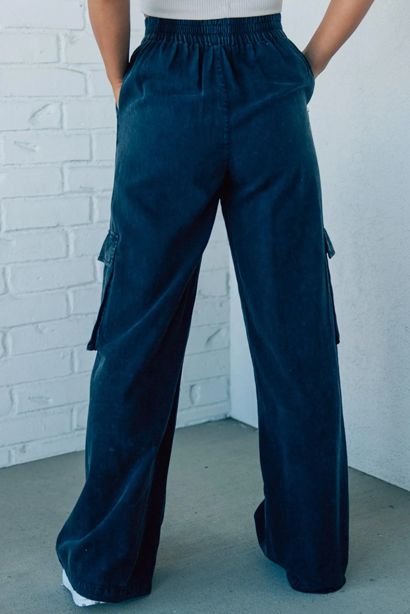 Ivy Wide Leg Cargo Pants