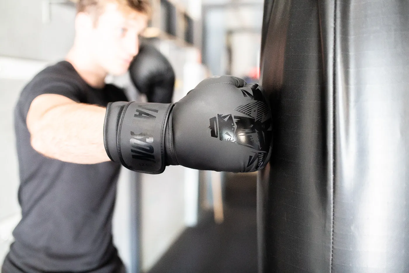 JAVSON BOXING GLOVES BLACK MATT RAGER SERIES