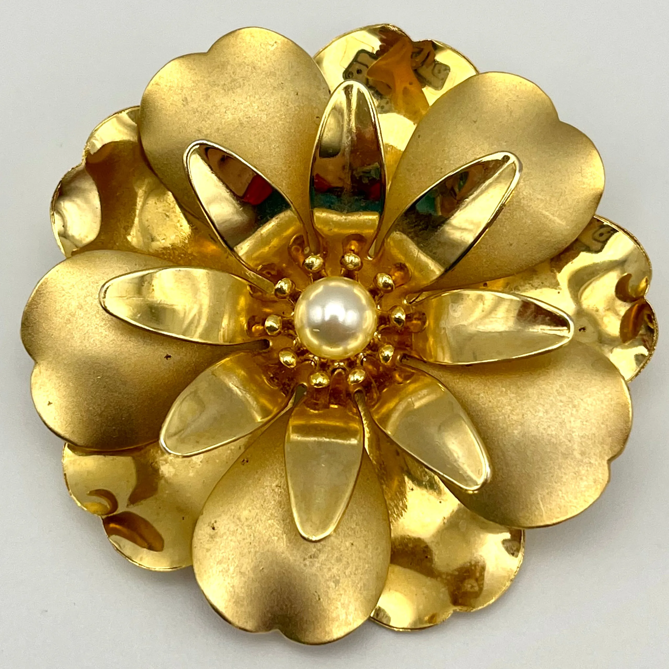 Late 60s/ Early 70s Gold-Tone Metal Flower Brooch