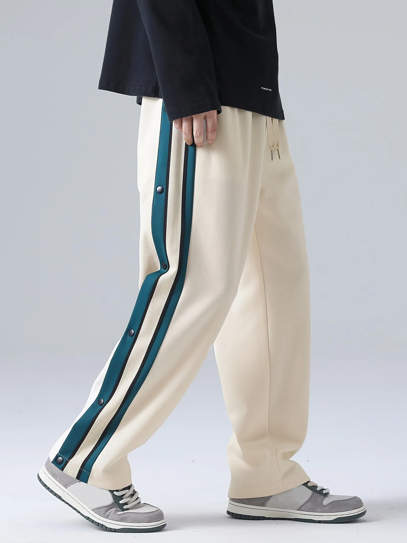 Men's Street Style Striped Wide-Leg Pants with Drawstring Waist - Casual, Loose Fit for Basketball & Outdoor Activities