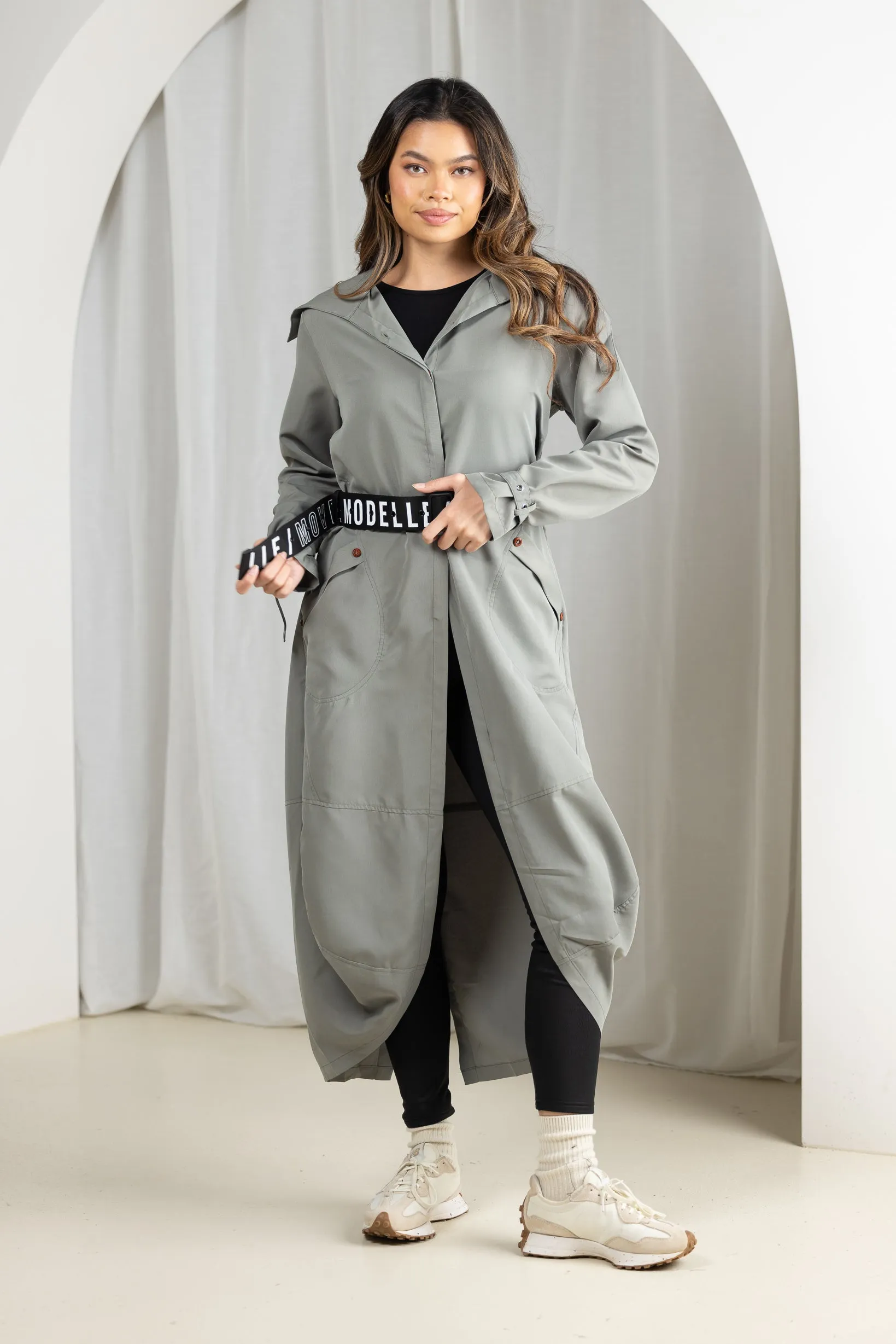 Modelle/Move Parachute Maxi Jacket