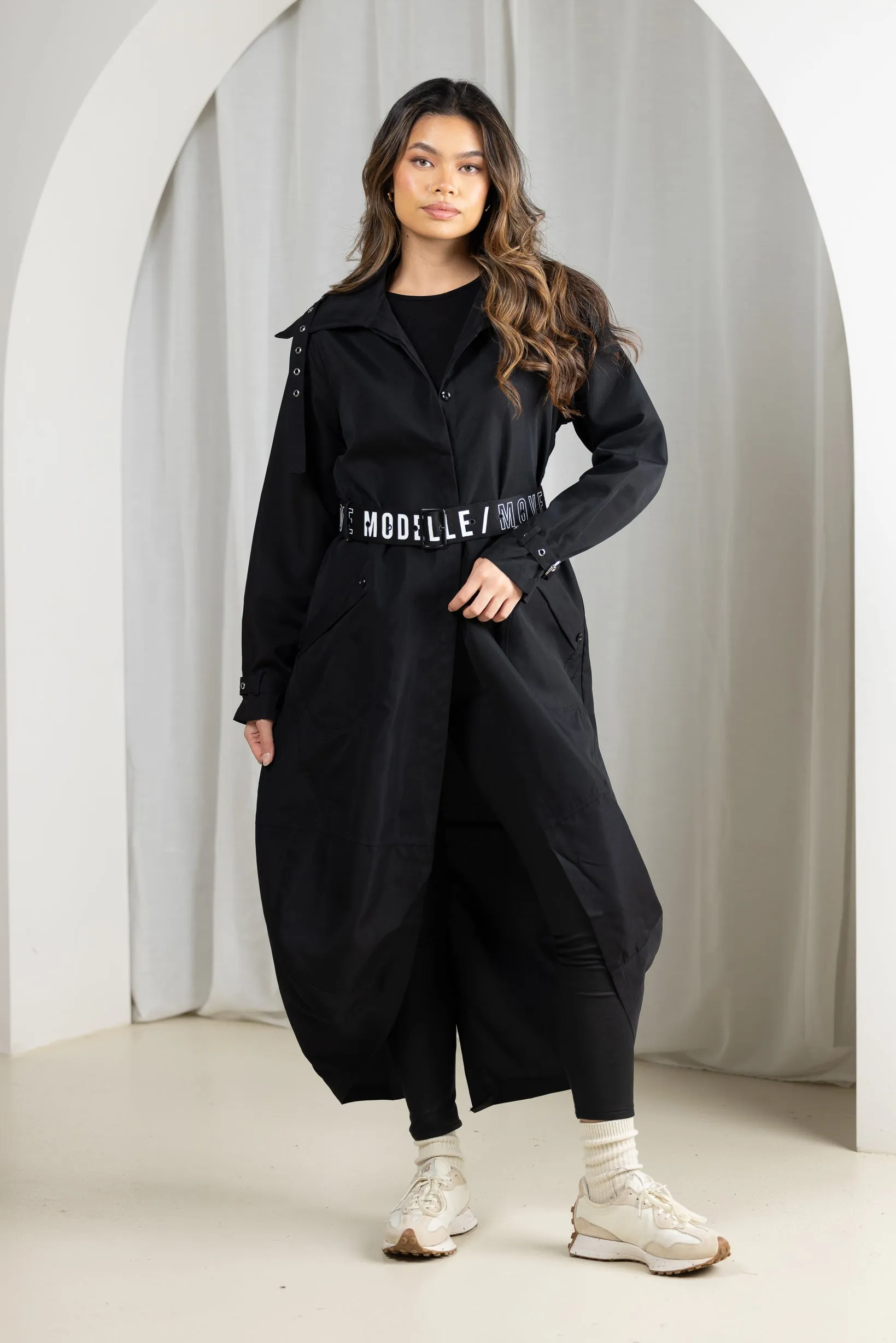 Modelle/Move Parachute Maxi Jacket