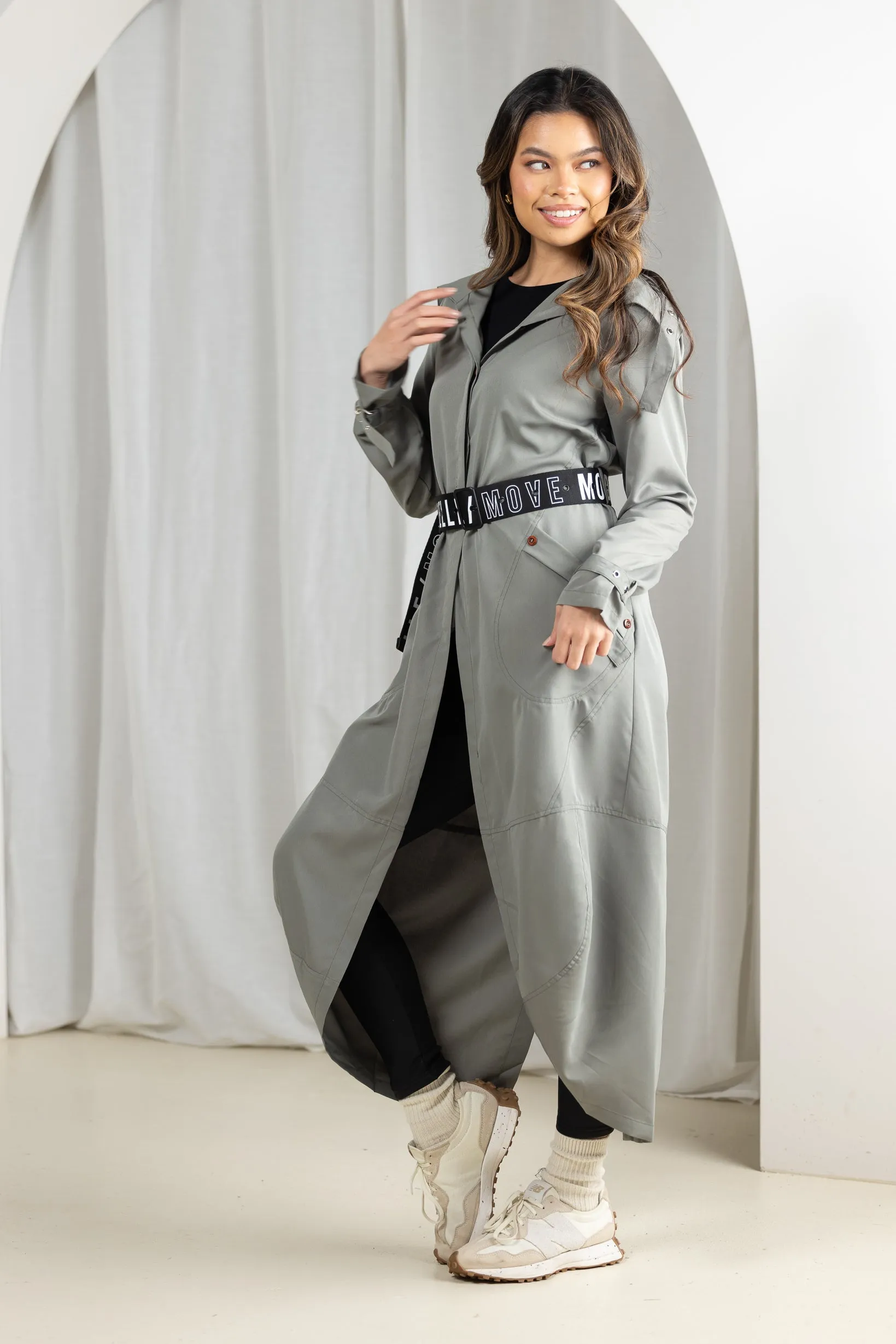 Modelle/Move Parachute Maxi Jacket