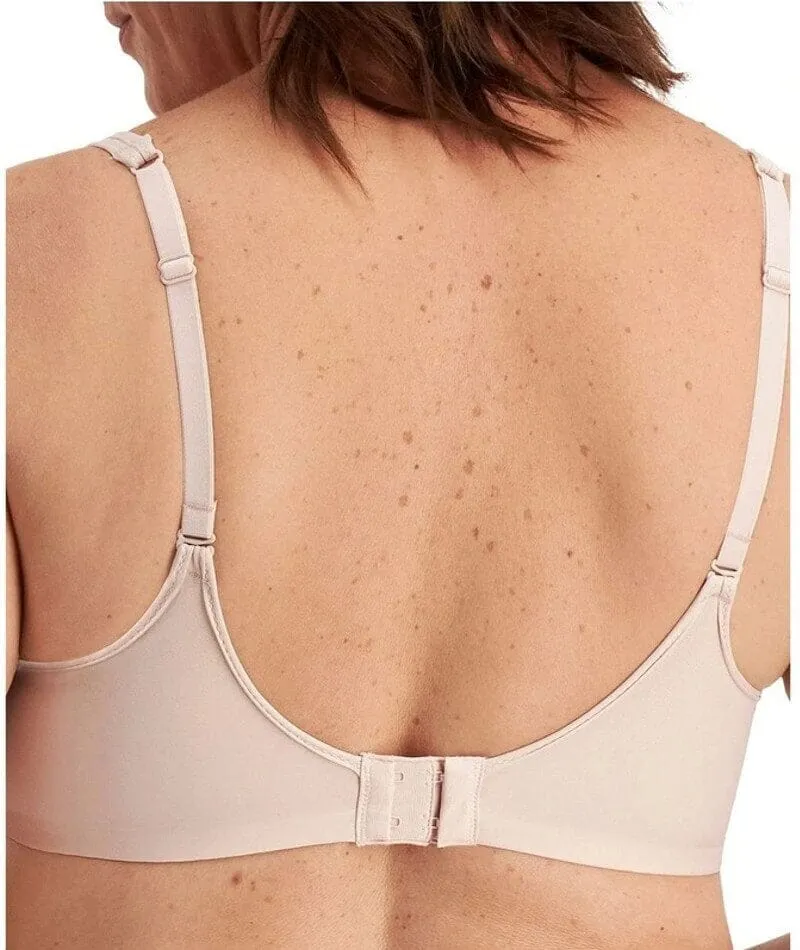 Playtex Ultralight Illusion Neckline Underwire Bra - Sandshell