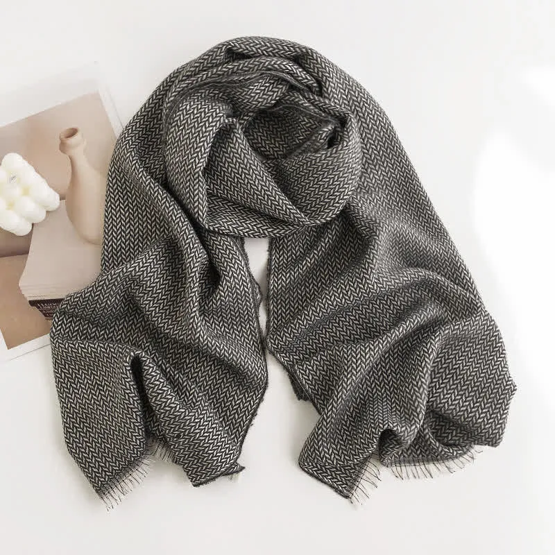 Women's Chunky Simple Herringbone Tassel Scarf