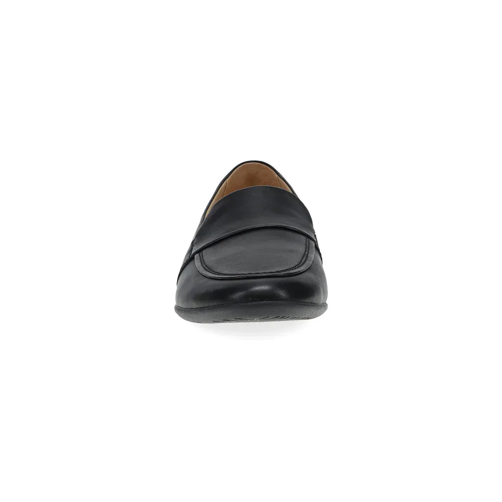 Women's Dansko Linden Flat Color: Black Nappa