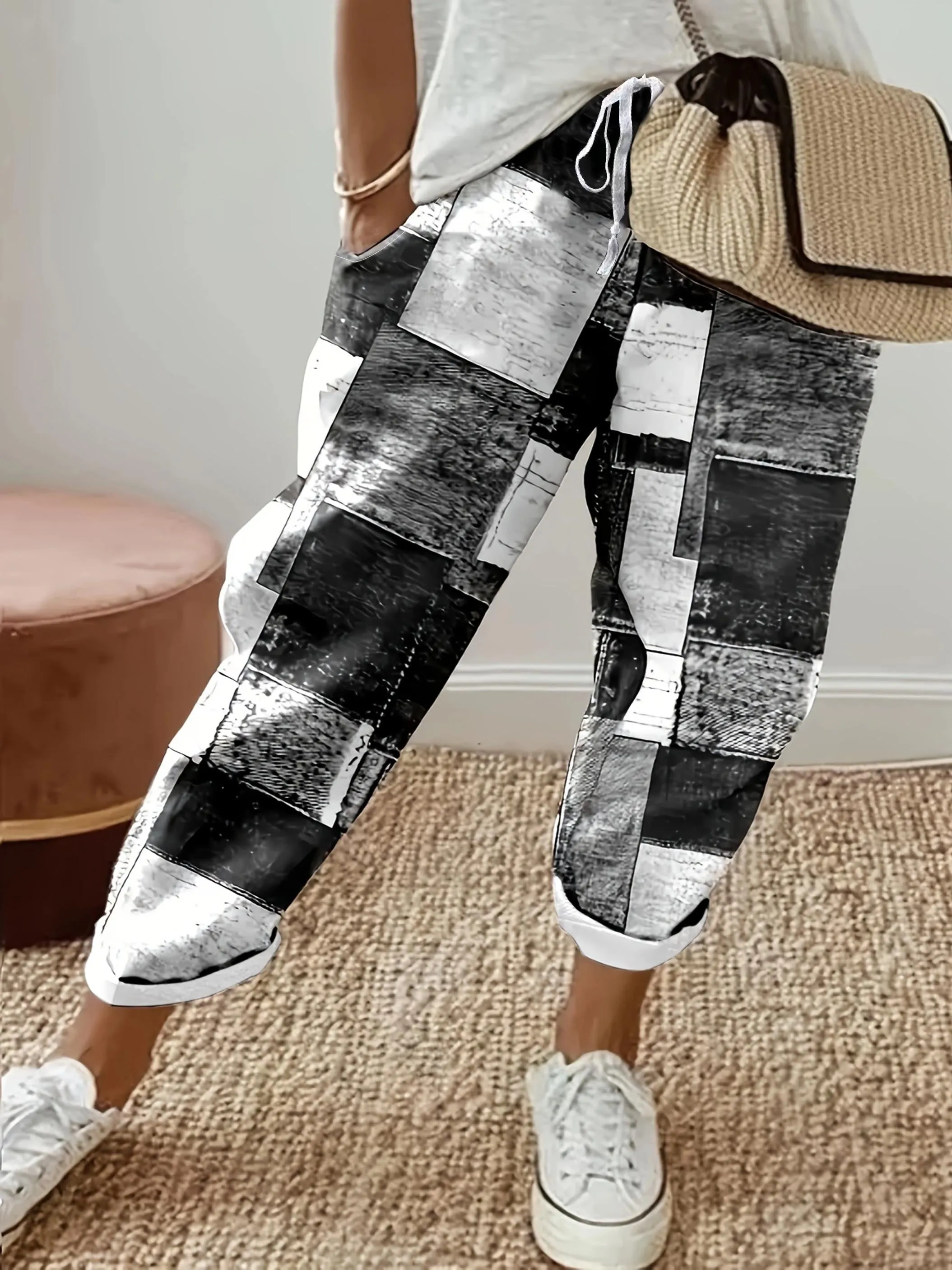 Women's Plus Plaid Print Elastic High Rise Straight Leg Trousers - Effortless Style with Functional Pockets"







Plus Size Casual Pants, Women's Plus Plaid Print Elastic High Rise Straight Leg Trousers With PocketsPlu