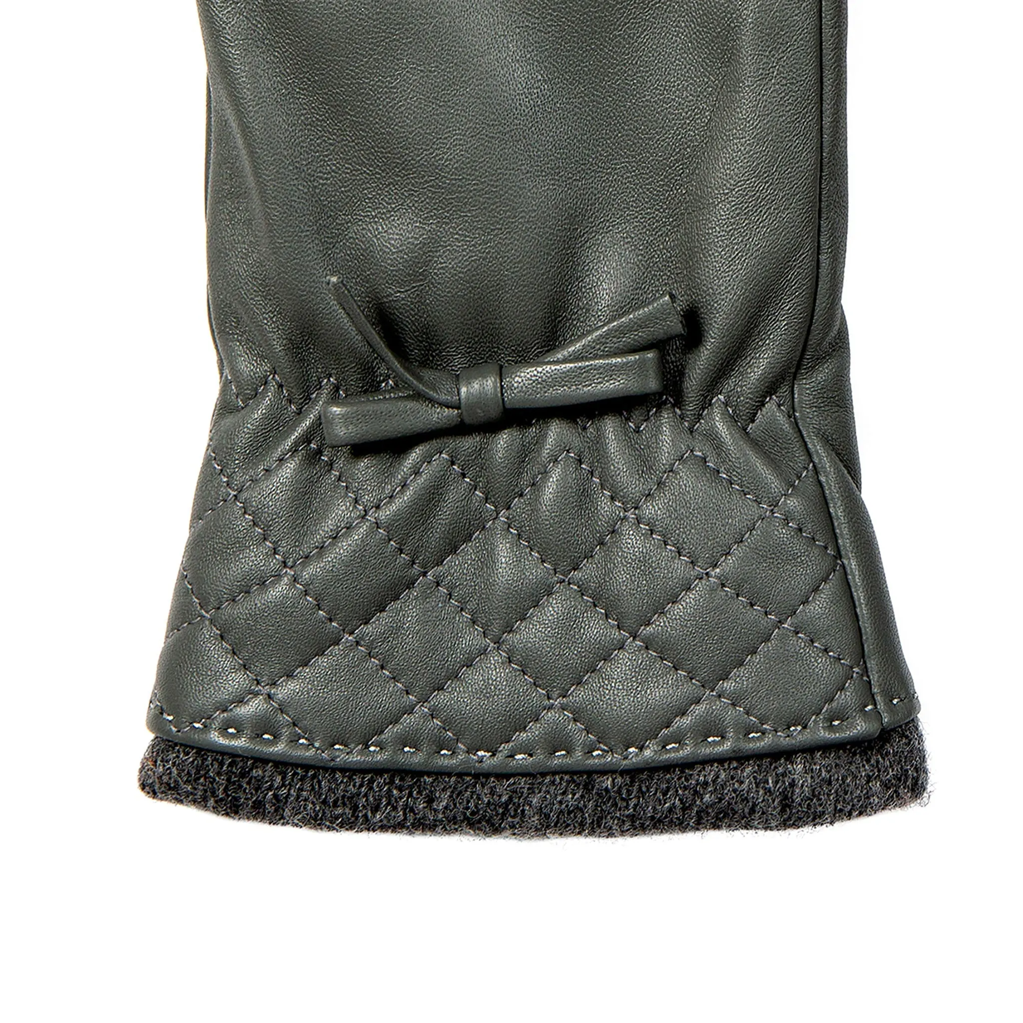 Women’s Wool-Lined Leather Gloves with Quilted Cuffs and Bow