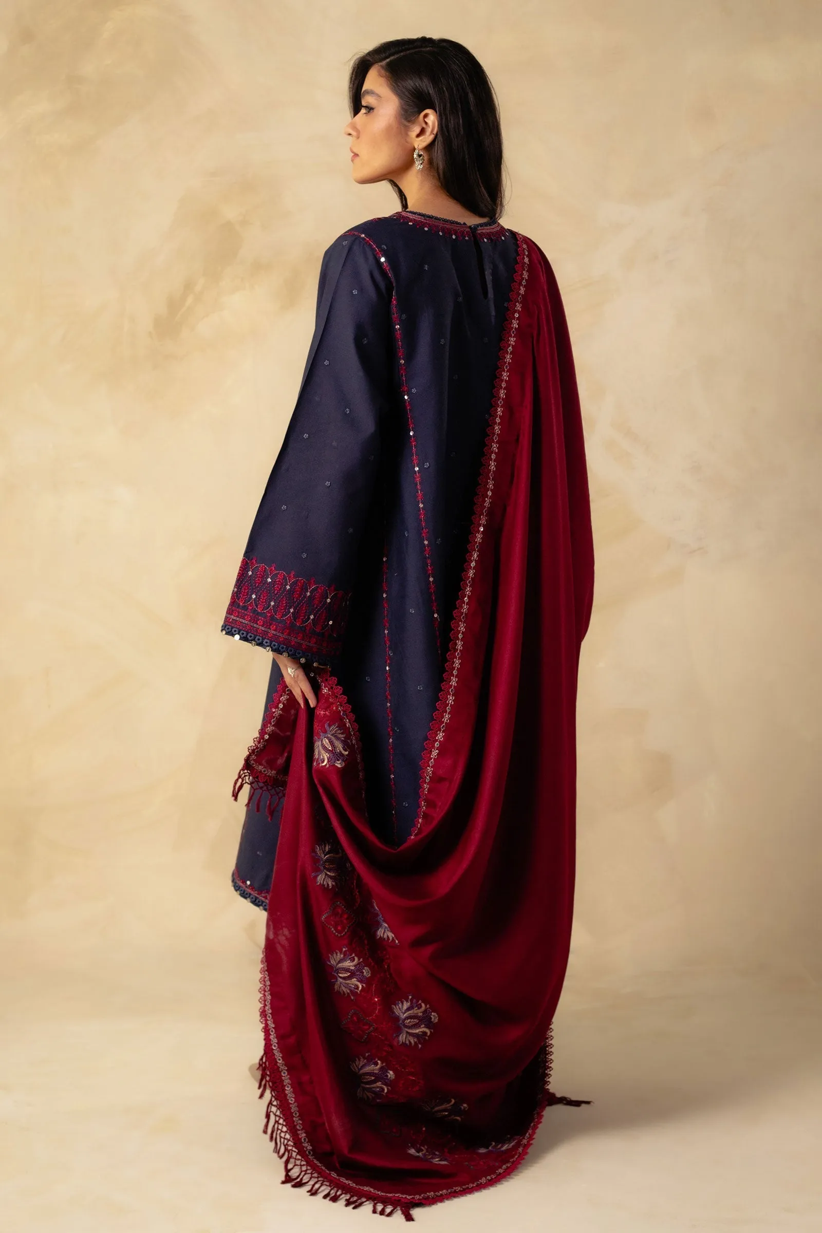 Zara Shahjahan Coco Winter Collection 2023 – ZW23-4B